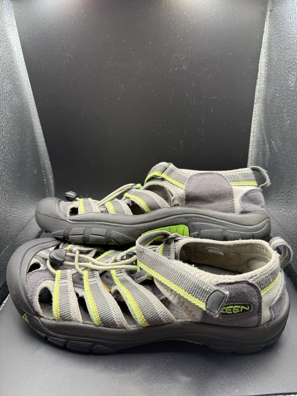 Youth Keen Newport Hiking Sandals, Style Size Youth 6 Green Gray Excellent
